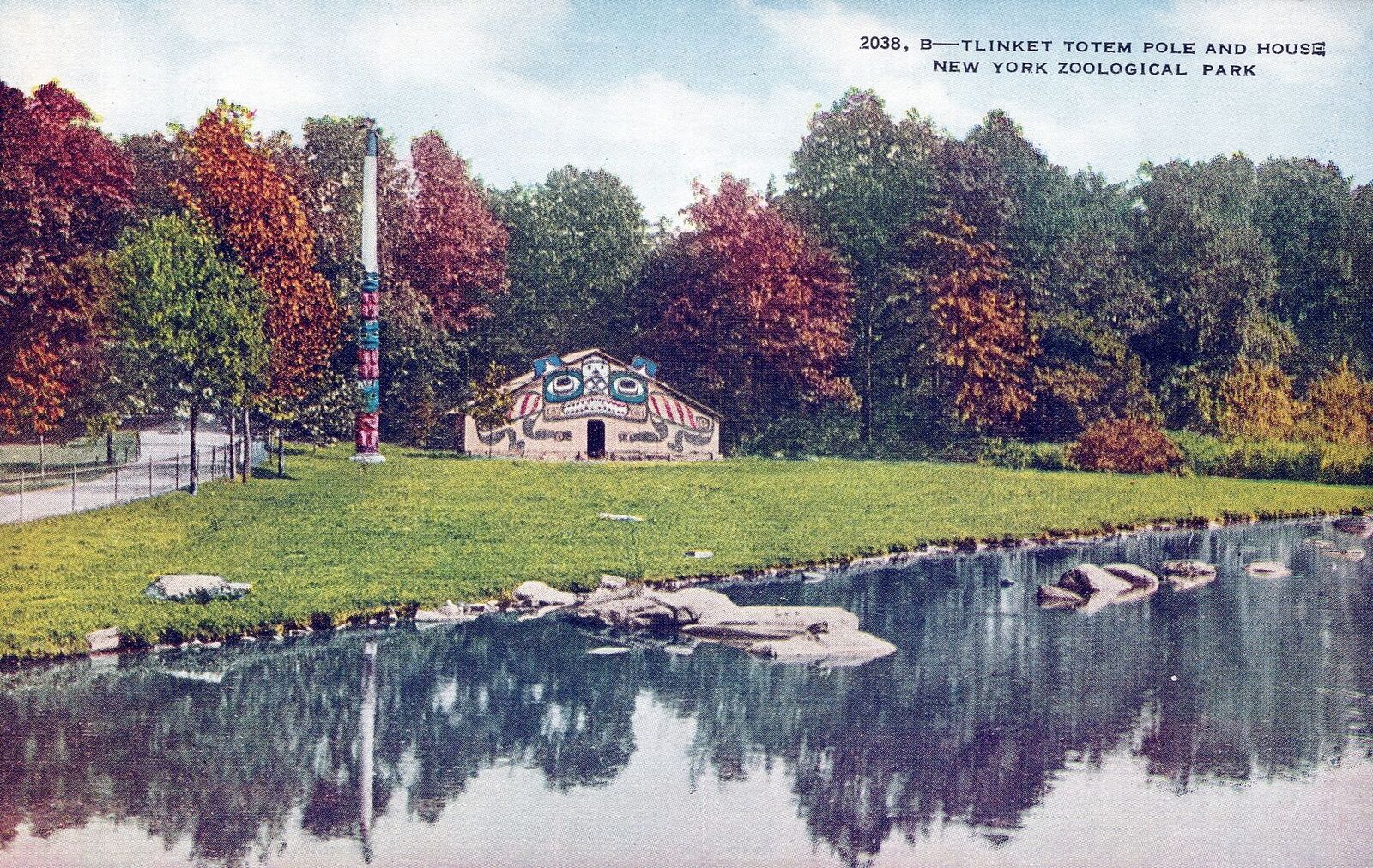 BRONX NY - New York Zoological Park Tlinket Totem Pole And House Postcard