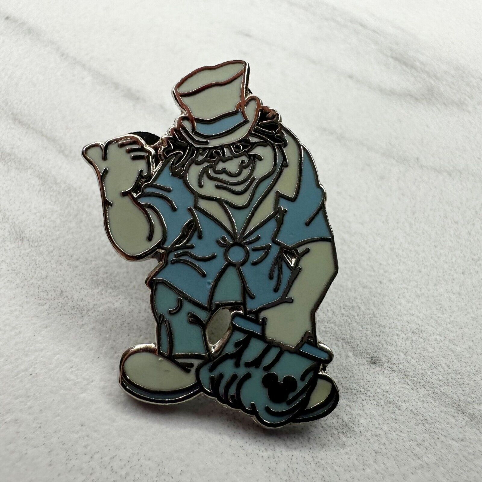 Disney 2006 Hidden Mickey Haunted Mansion Hitchhiking Ghost Pin