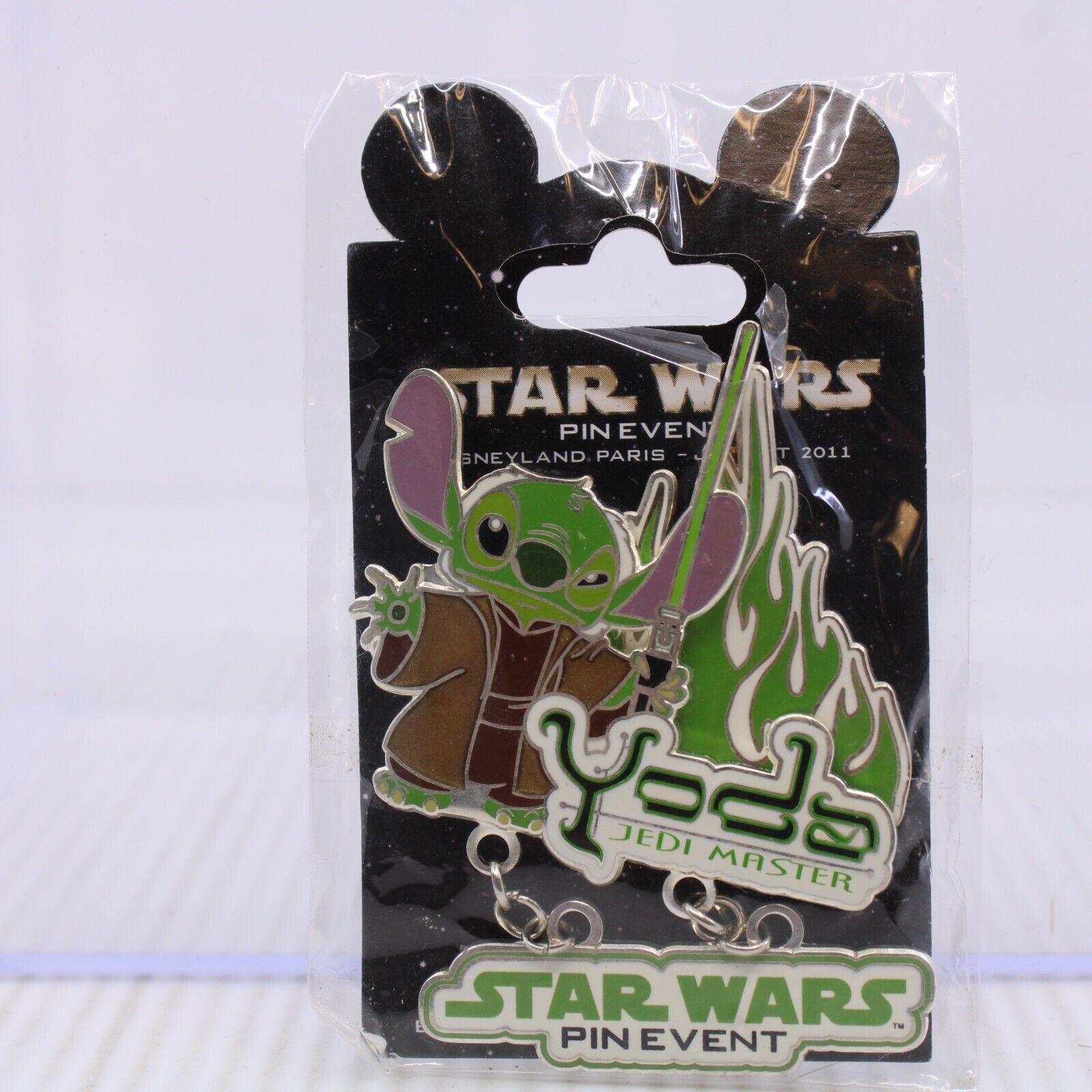B5 Disney Paris DLRP DLP LE 400 Pin Star Wars Event Stitch as Yoda Jedi Master