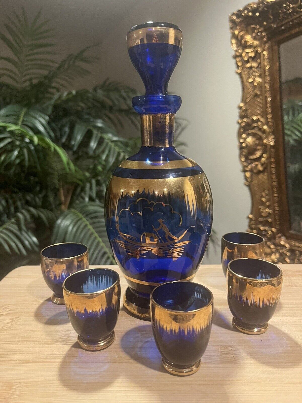 Vintage Cobalt BLUE Liquor Decanter 5 shot Glasses GOLD WIDE RIMS Designed