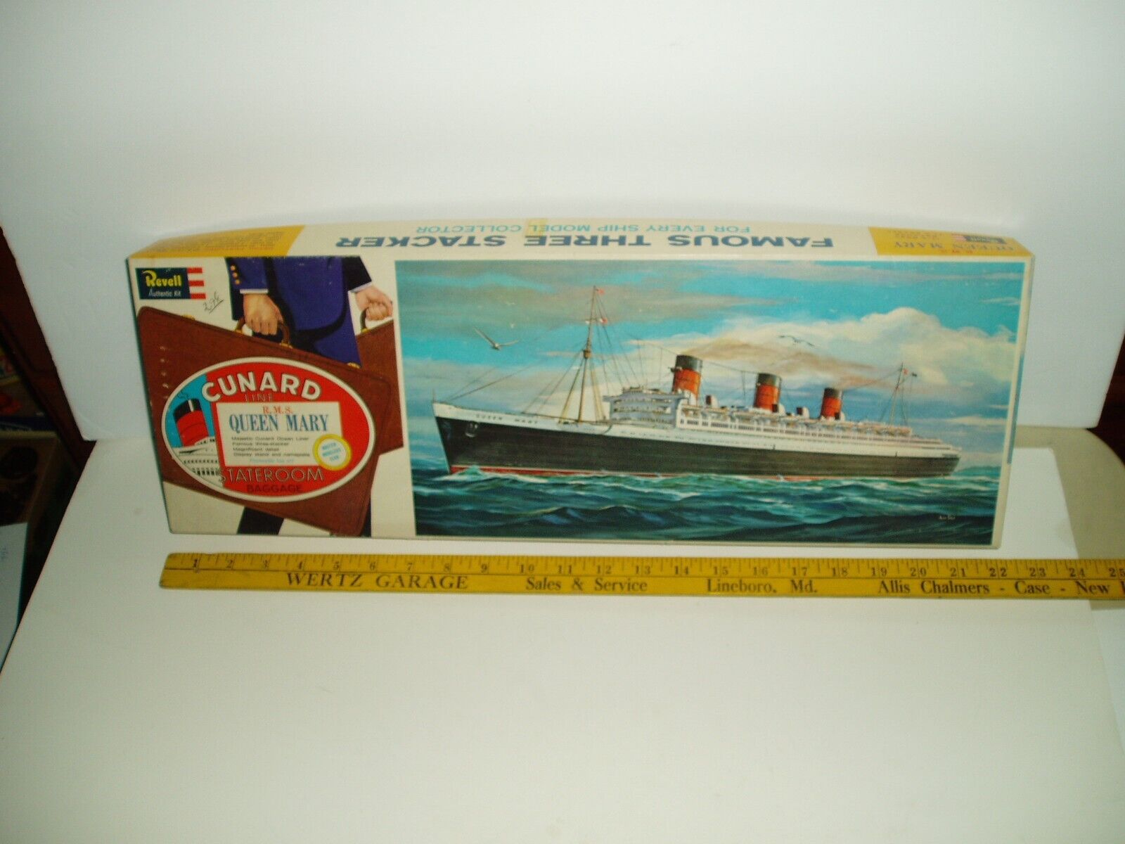 vintage Revell H-311-298 R.M.S. Queen Mary Cunard Line 1962 model kit