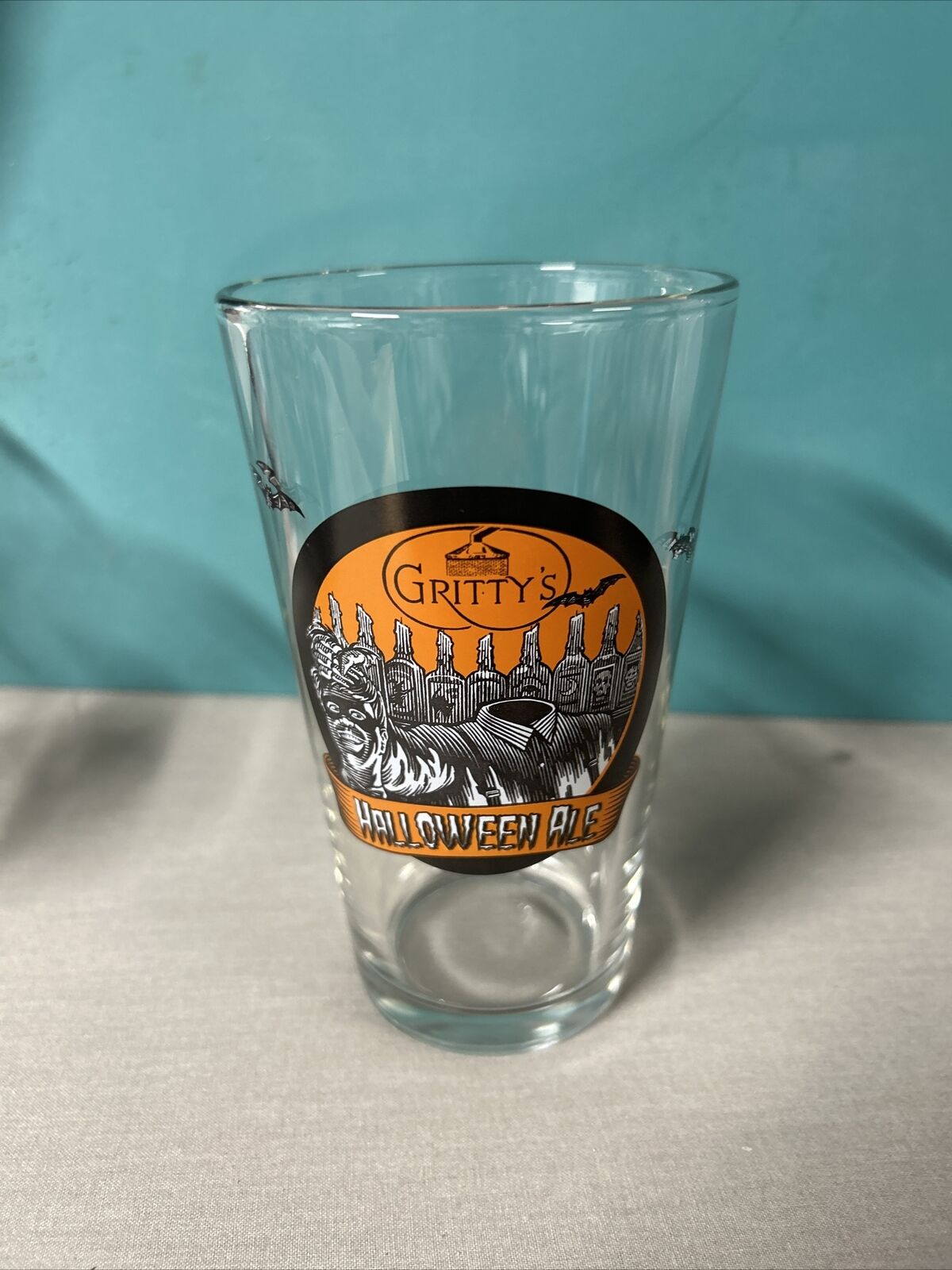 Retired Style Gritty’s Halloween Ale Pint Beer Glass Maine Beer