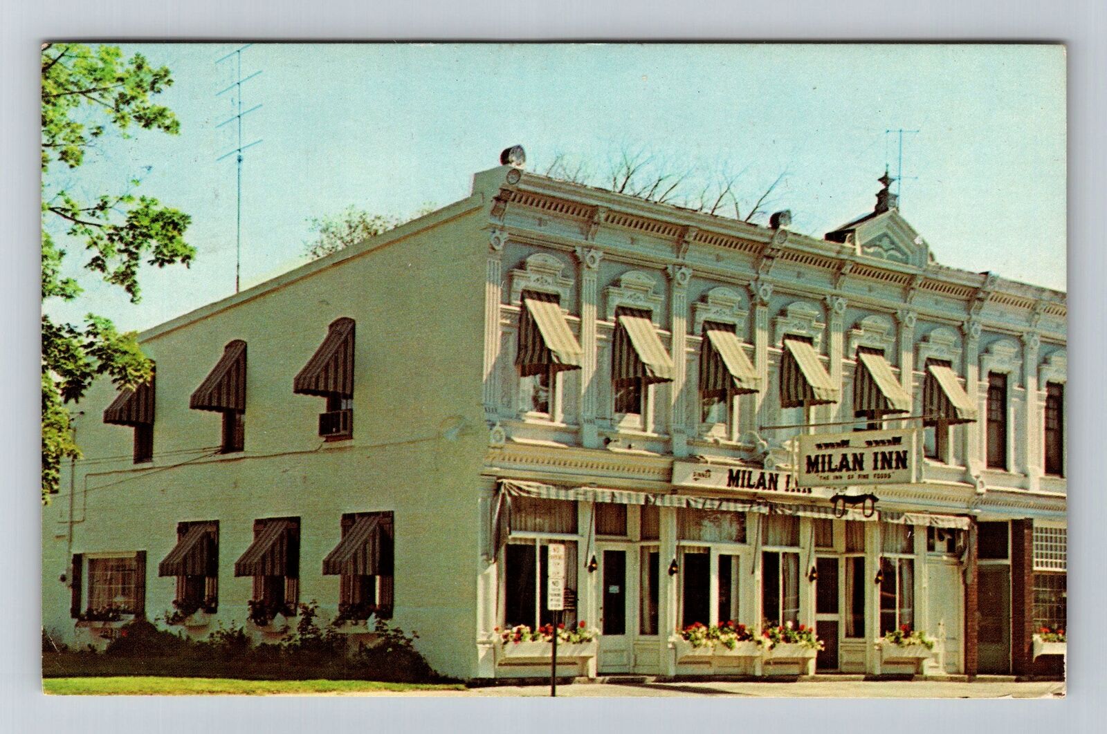 Milan OH-Ohio Milan Inn Fine Dining Antique c1965 Vintage Souvenir Postcard