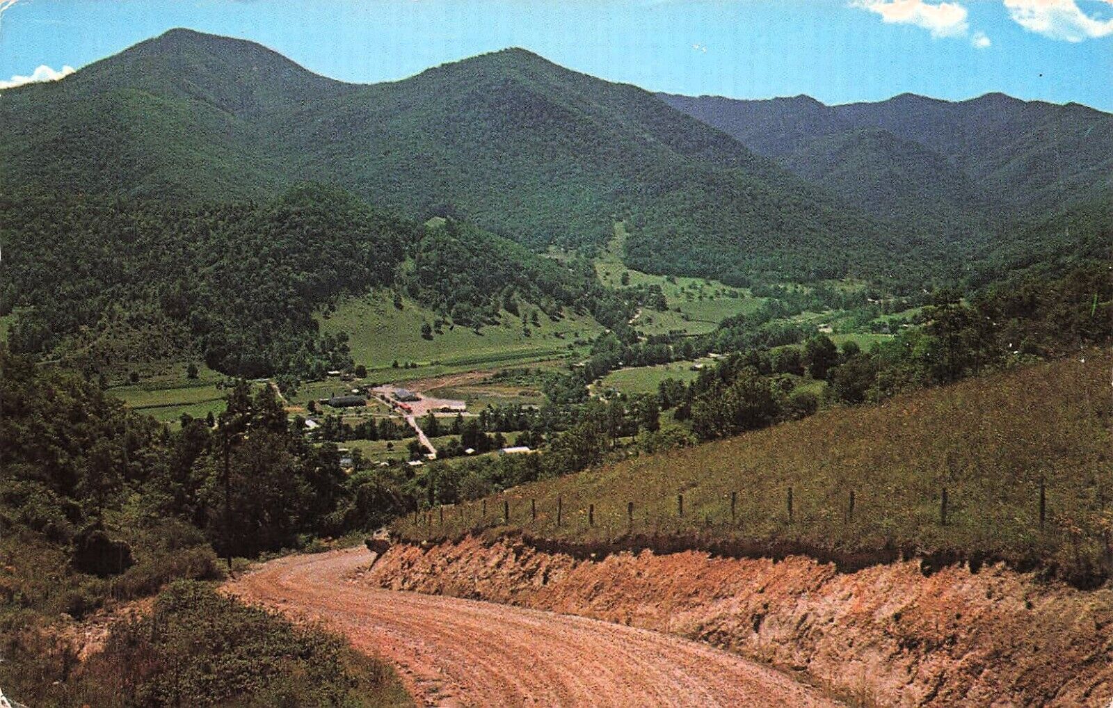 Maggie Valley NC-North Carolina Balsam Ghost Mountain Scenic Vtg Postcard E27
