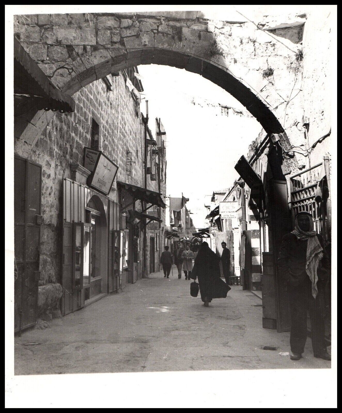 1950s ORIG PHOTO JERUSALEM TYPICAL ISRAEL STREET SCENE by WALLACE RARE 371