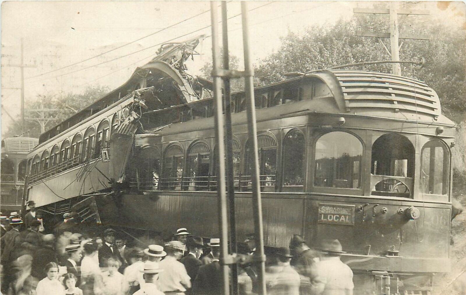 Postcard RPPC 1913 Syracuse New York trolley accident disaster people 24-5335