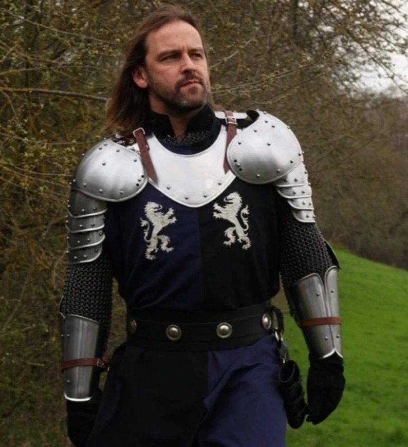 Medieval Noble Gorget & Pauldron and Bracers Armor Knight Warrior Shoulder Armor
