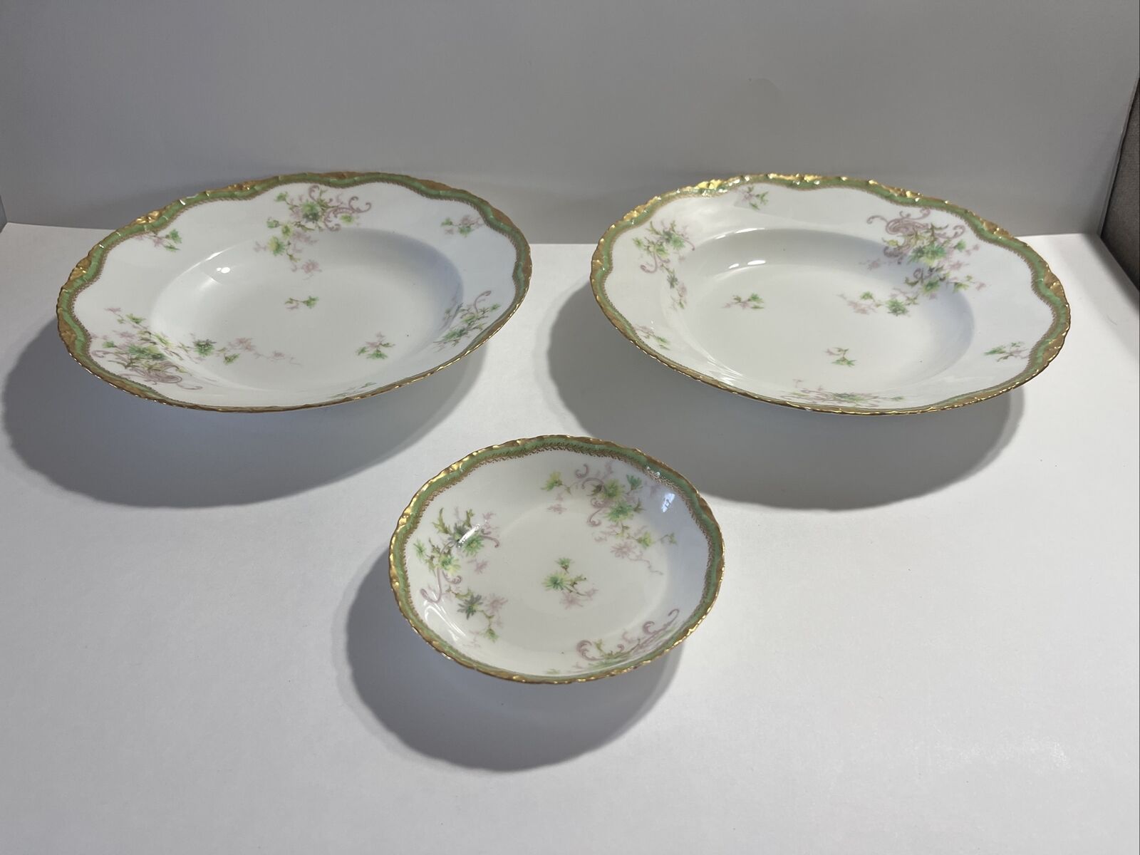 Antique Haviland & Co Limoges China Schleiger Set Of 3 bowls france