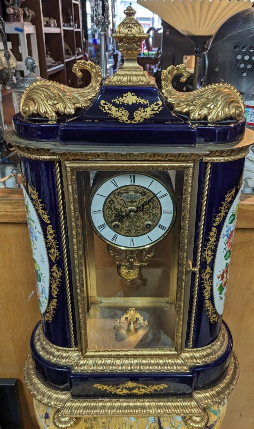 Beautify Vintage German Lauris Decorative Mantle Clock - Working