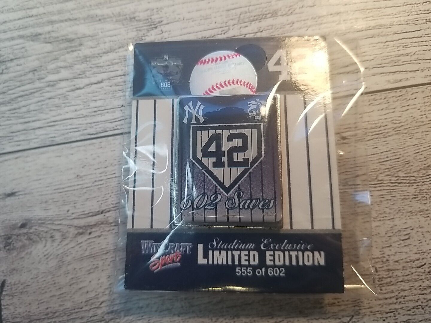 New York Yankees Mariano Rivera #42 602 All Time Saves Collectible Lapel Hat Pin