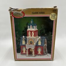 Vintage Dickens Collectables Classic Series 1996 Hand Painted Porcelain Church picture
