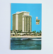 Holiday Inn Waikiki Beach Vintage Postcard Honolulu Hawaii Midcentury Unposted picture
