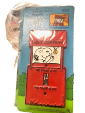 NOS-Vintage 1958  United Feature Syndicate Snoopy Light Switch Plate Peanuts RED picture