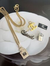 Lot of 5 Chanel LV buttons and zipper Pulls picture