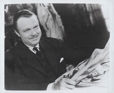 Citizen Kane Orson Welles reads his newspaper over breakfast 8x10 inch photo picture