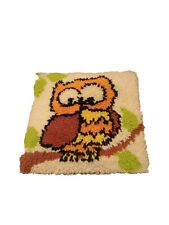 Vtg 70s Latch Hook Pillow.Owl 15x15 picture