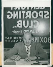 1947 Sol Strauss Acting Director 20Th Century Sporting Club Business Photo 6X8 picture