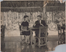 HOLLYWOOD ACTOR ERROL FLYNN & WIFE IN CUBA PORTRAIT 1950s N ESTAPE Photo 200 picture
