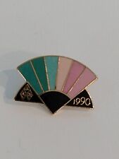 American Quilter's Society 1990 Lapel Pin picture