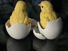 2- BEAUTIFUL PORCELAIN BABY CHICKS HATCHING / SIZE: H.3.1/4” x W. 3.1/4” INCHES picture