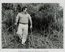 1990 Press Photo Jose Rojas walks at refurbished Crooked Creek Golf Course, FL picture