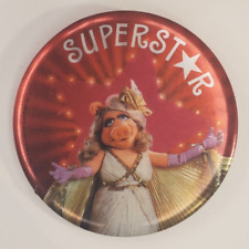 Vintage 1981 Hallmark Muppets MISS PIGGY Superstar Pinback Button picture