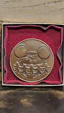 Vintage Y2K Walt Disney World Teddy Bear & Doll Convention 2000 Bronze Medallion picture