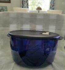 TUPPERWARE VENT N SERVE LARGE 8.5CUPS MICROWAVABLE DISH/BOWL TOKYO BLUE USA MADE picture