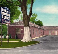 Habit's Motor Court Edenton RUN BY HABITS North Carolina Vintage Postcard 6956 picture