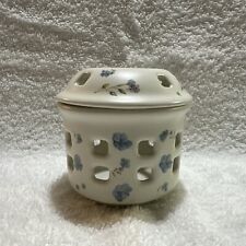 HALLMARK Marjolein Bastin Blue Floral Ceramic Votive Tealight Holder w/ Lid picture