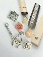 Lot of 8 Chanel buttons and zipper Pulls picture