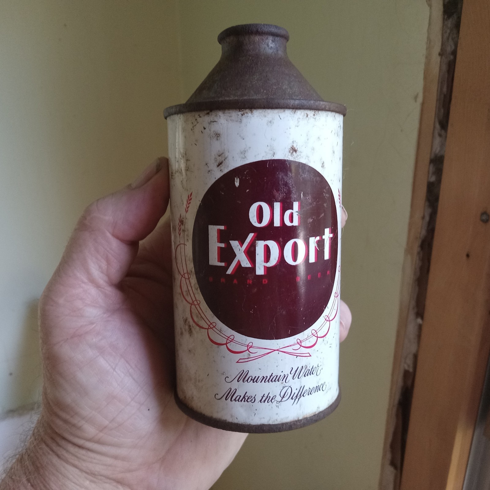 OLD EXPORT BEER CUMBERLAND BREWING CO CUMBERLAND,MD CONE TOP BEER CAN