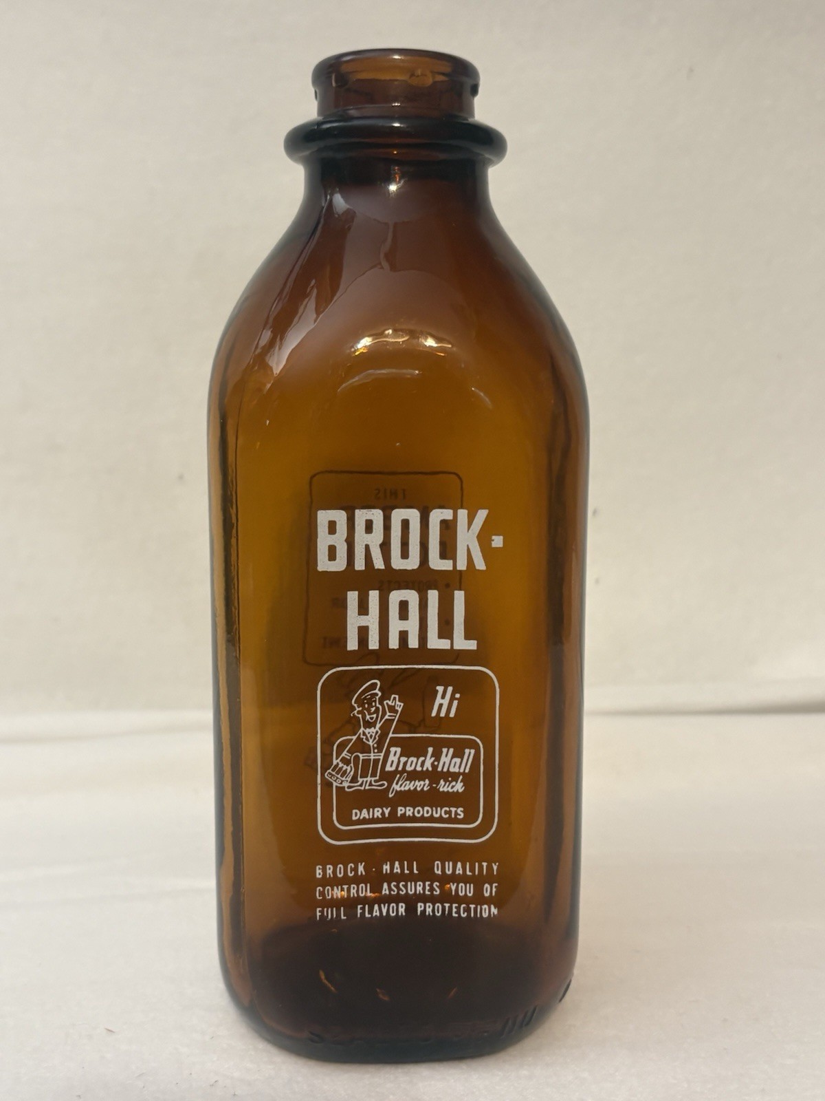 Vintage Brock-Hall Dairy Amber Glass Milk Bottle One Quart Hamden CT MINT Cond
