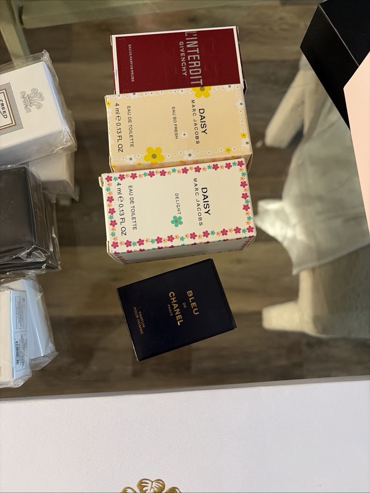 Mixed Lot Boxed Perfume Miniatures 6 perfumes Mixed Lot Boxed Perfume Miniatures 6 perfumes