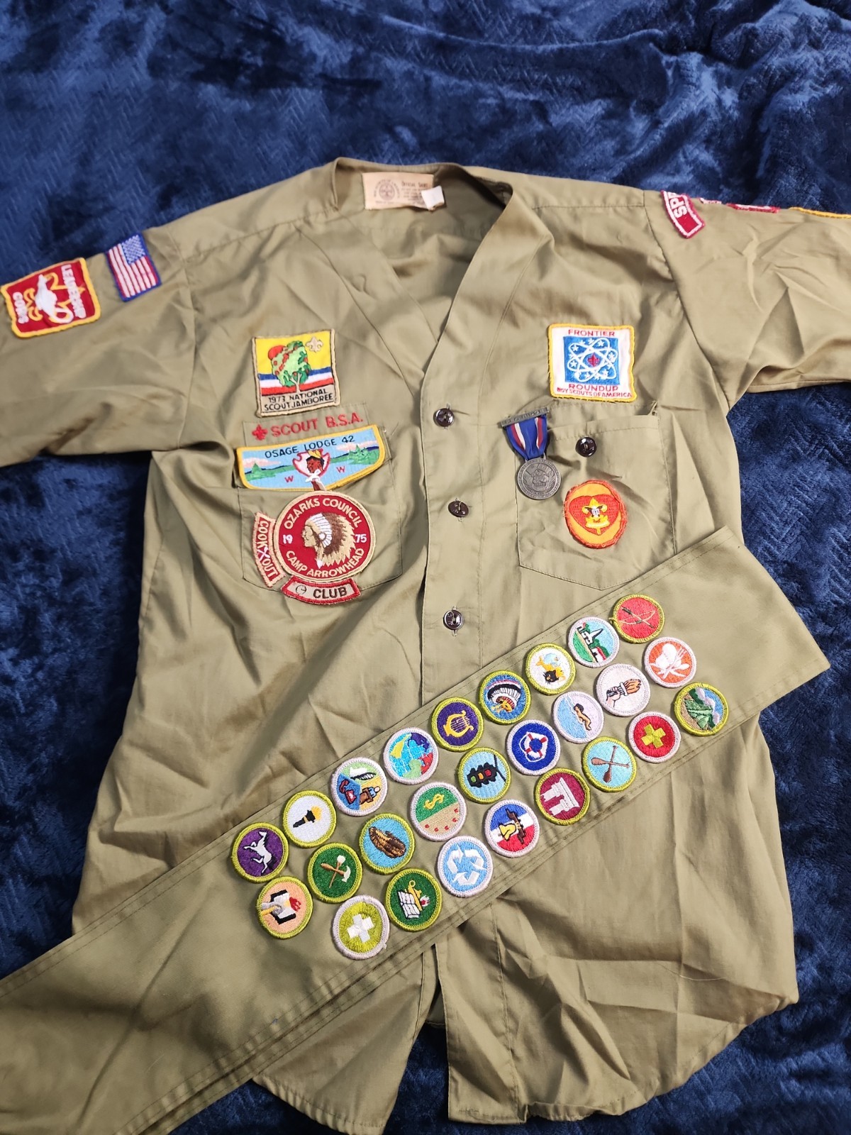 Vintage 1970s Boy Scout Shirt & Loaded Merit Badge Sash Ozarks Council Osage 42