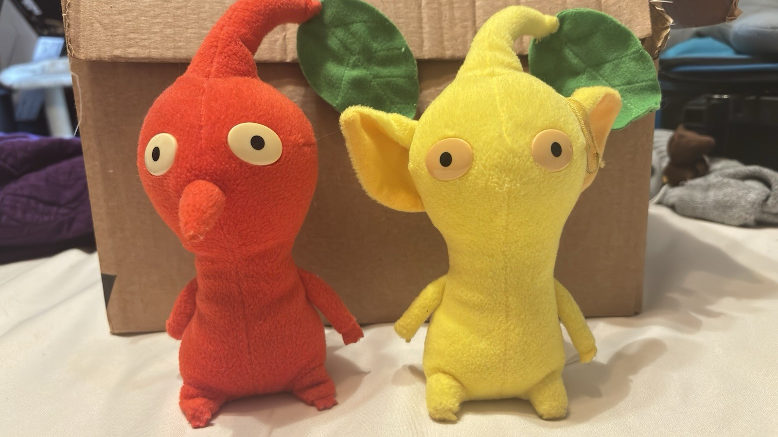 Banpresto Yellow & Red Pikmin Plushies Set of 2