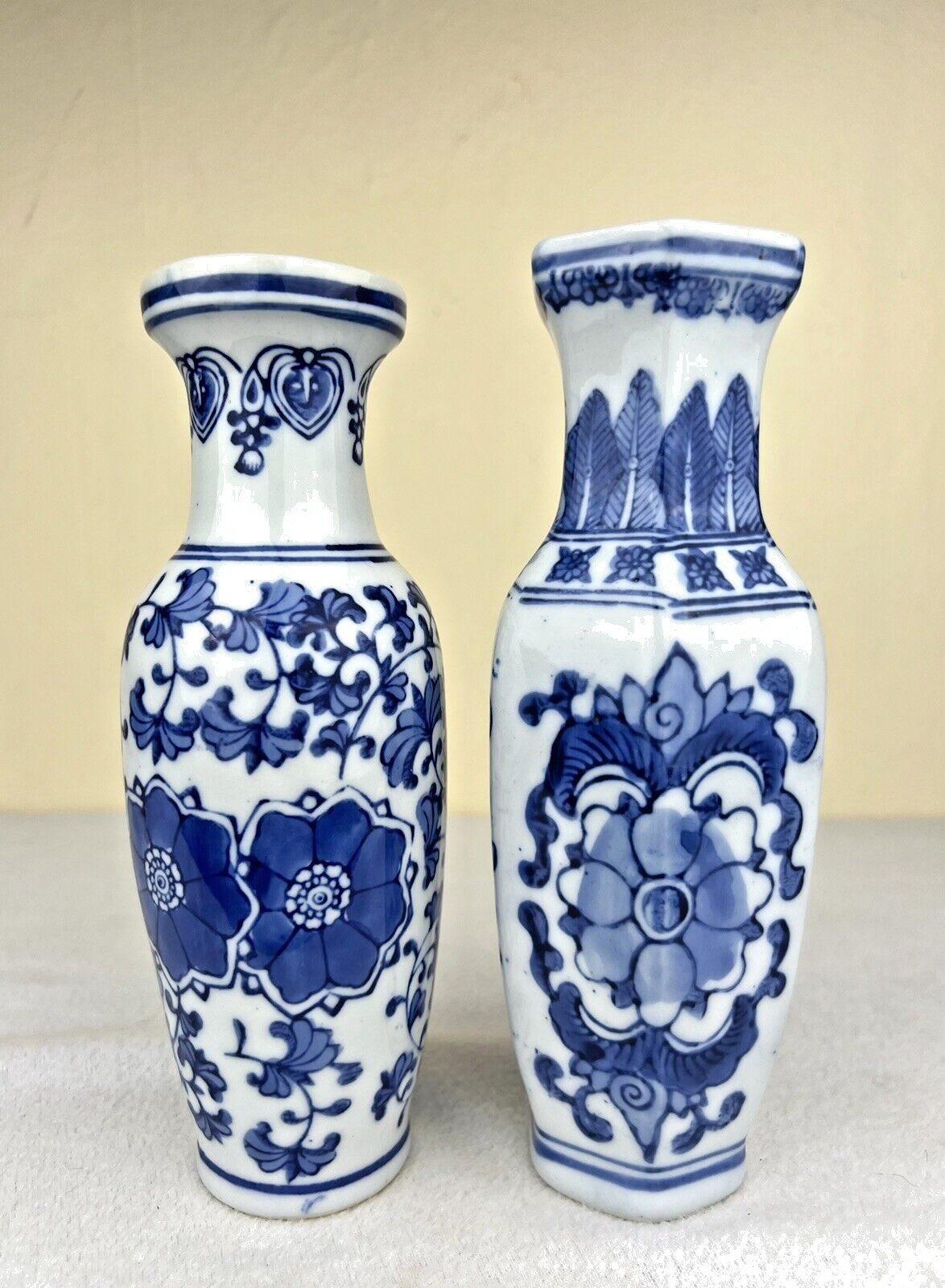 2 Vintage Asian Chinese Vases Signed Blue & White Floral Design Porcelain 8 1/8