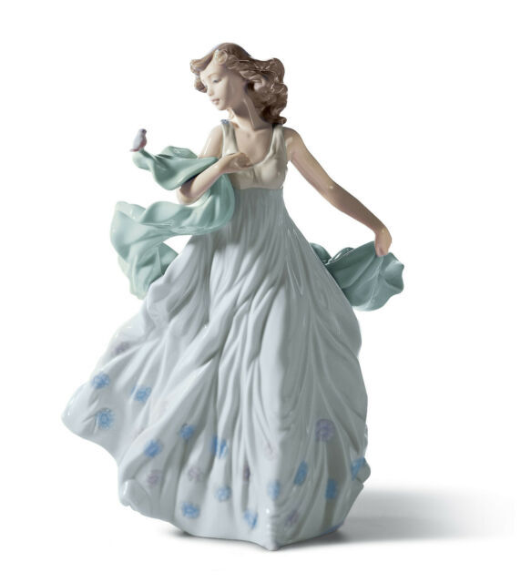 Lladro Summer Serenade Figurine 01006193