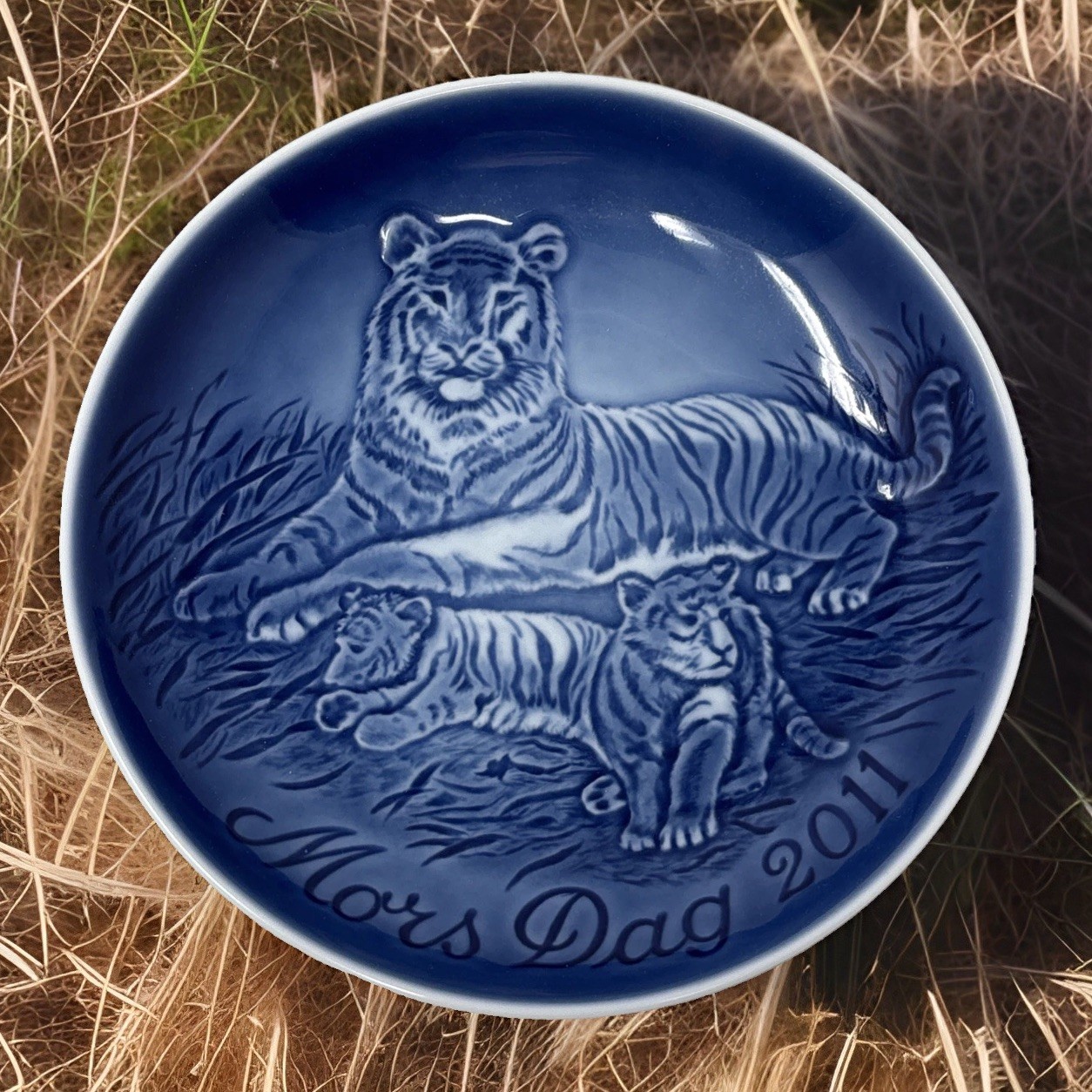 Bing & Grondahl Mother's Day Plate 2011 Tigress with Cubs Mors Dag COA & Box