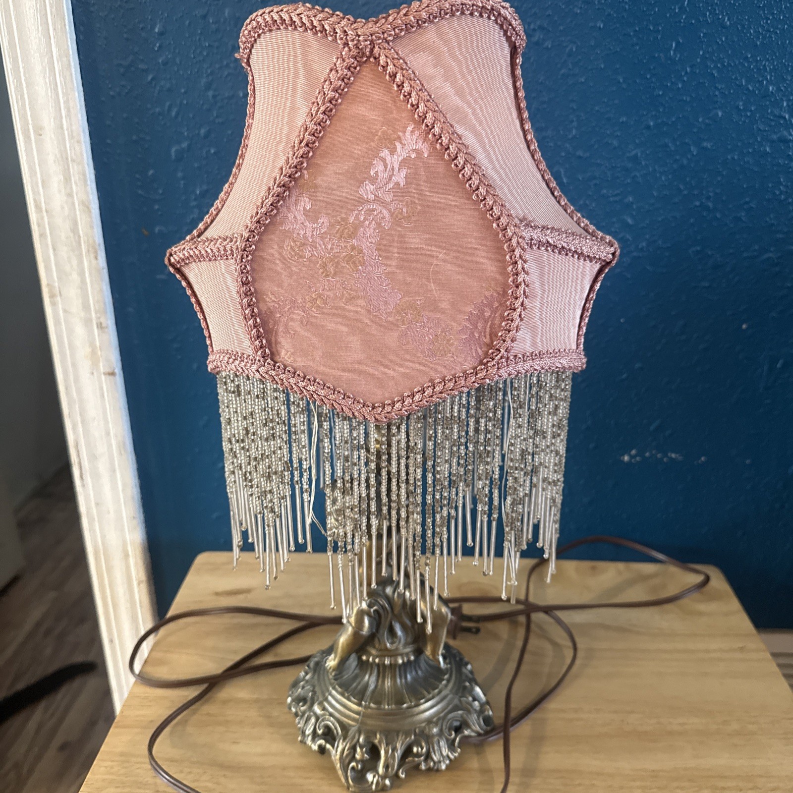 Victorian Style Pink Tulle & Damask Beaded Fringe Accent Table Lamp. L&L WMC