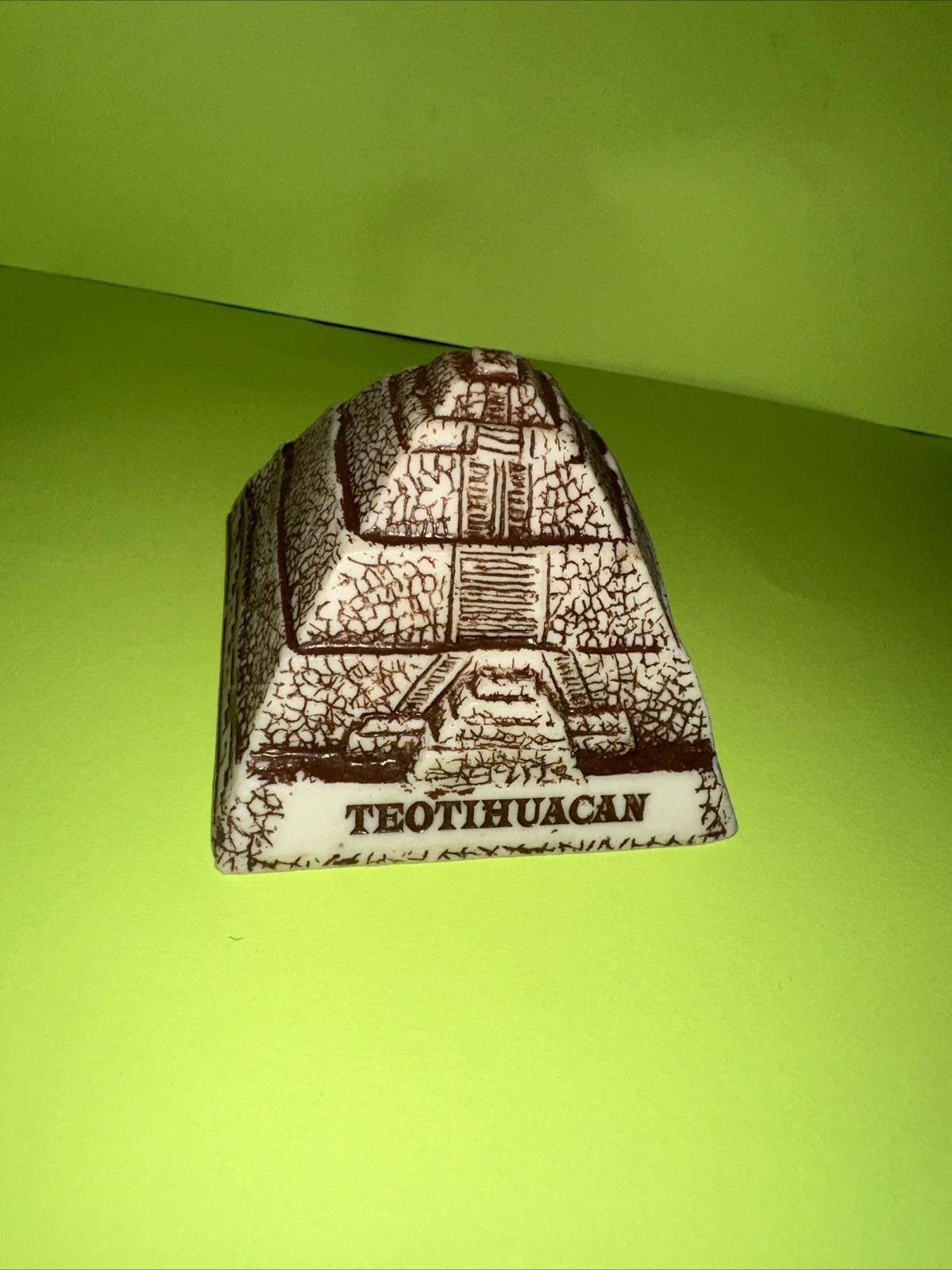 Aztec Teotihuacan Pyramid Resin Art Replica Cancun Mexico Handcrafted Souvenir