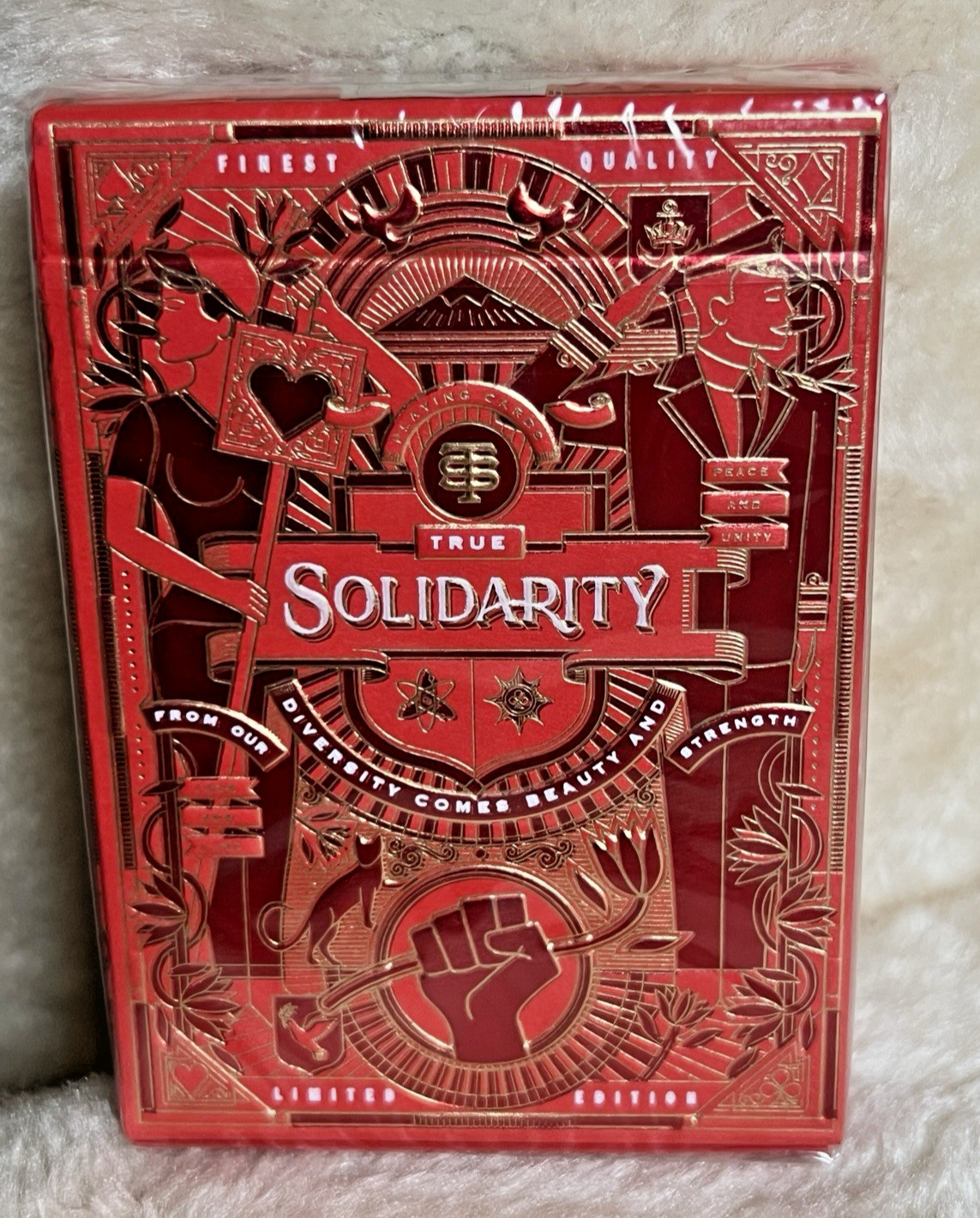 Solidarity - Loving Red Ed. Playing Cards - Riffle Shuffle - USPCC - #0234/2500