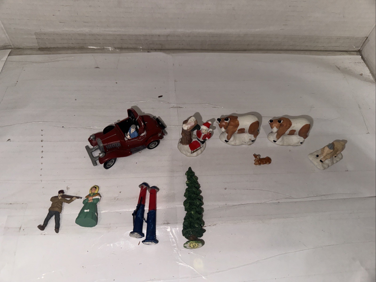 Hawthorne Village Car / Porcelain Village, Accessories, And People Figurines