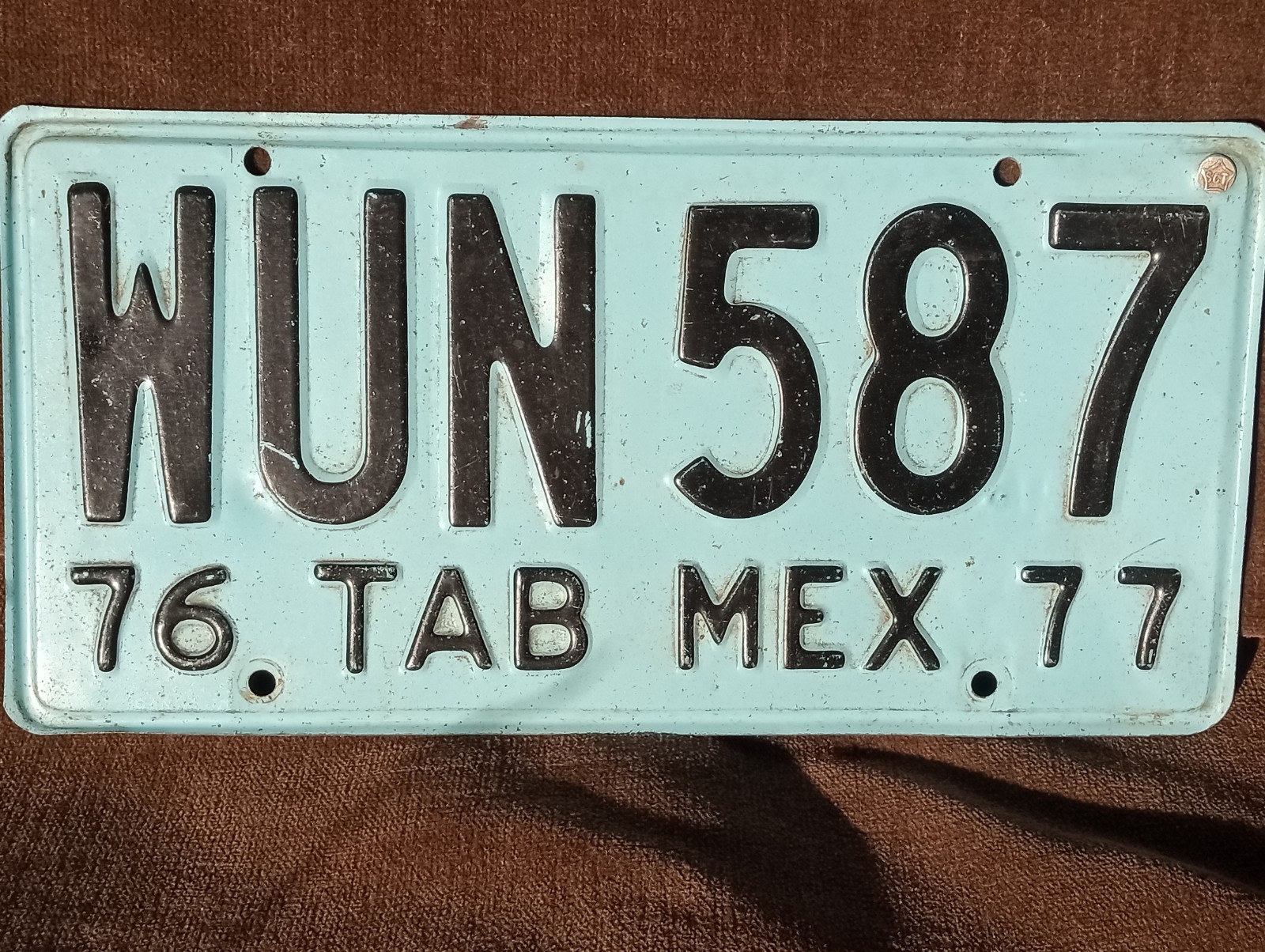Vintage 1976 1977 Tabasco Mexico License Plate WUN 587 Blue Obsolete Authentic