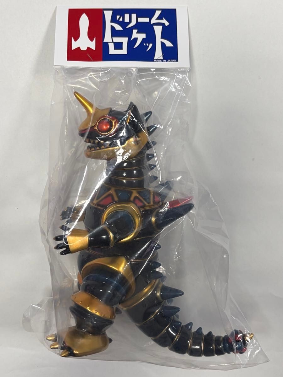 Kaiju Robot (Ancient Gold Ver.) Dream Rocket Arkthies Limited Color Sofubi