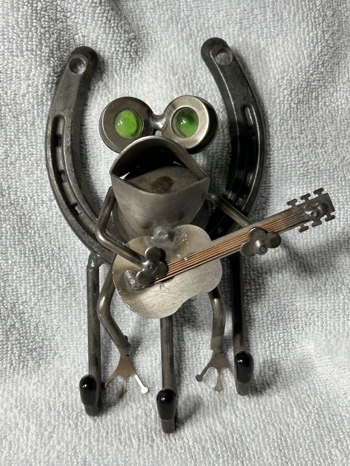 St. Croix Forge Horseshoe Metal Sculpture Singing Frog With Guitar Hanging Rack