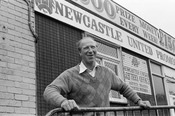 Jack Charlton new manager of Newcastle United July 1984 Old Photo 6