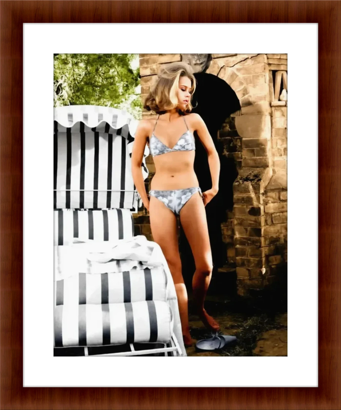 Jane Fonda 8.5 x 11 Color Unframed Collectable Photograph