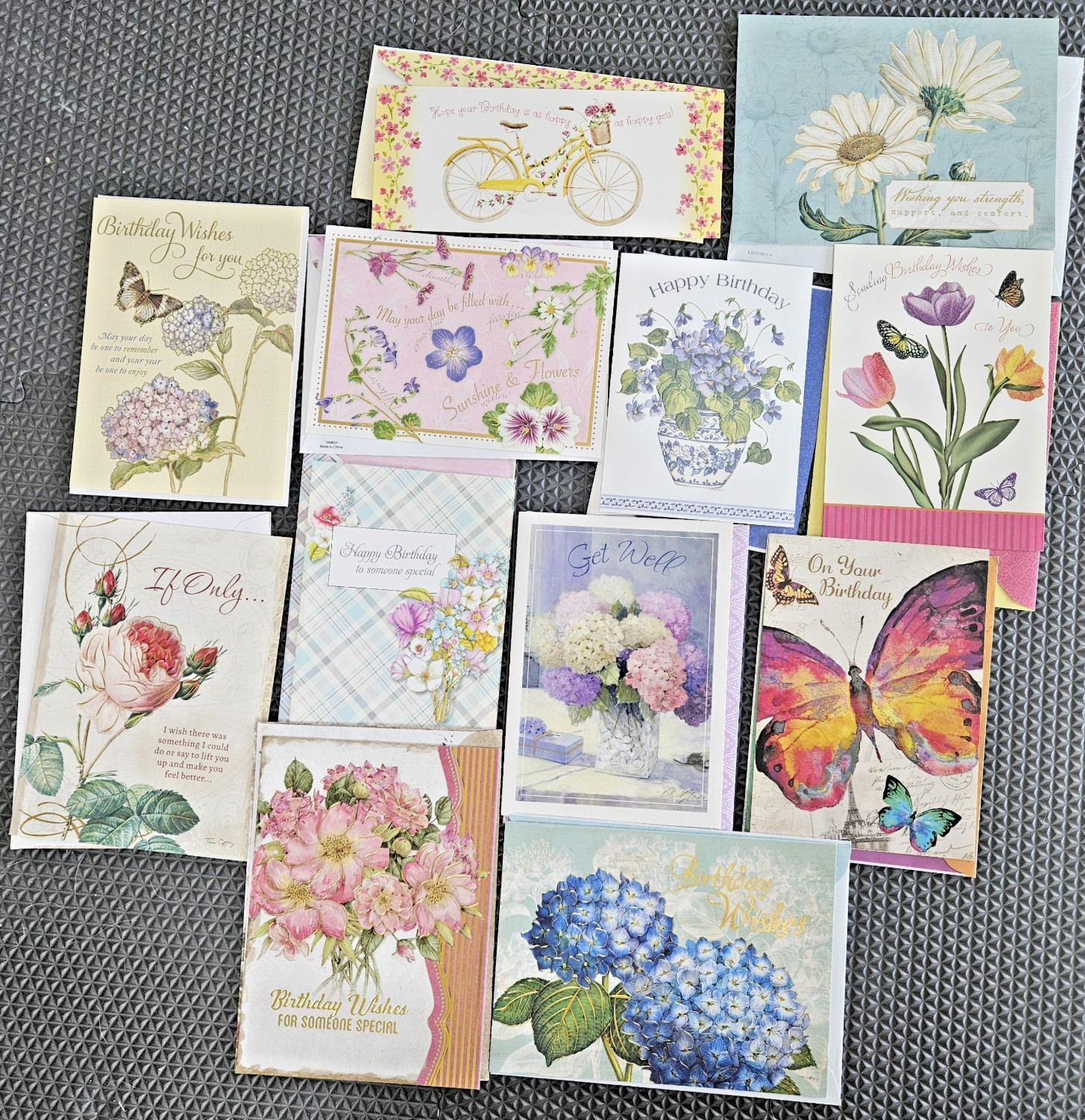 Mixed Lot of Feminine Floral Greeting Cards