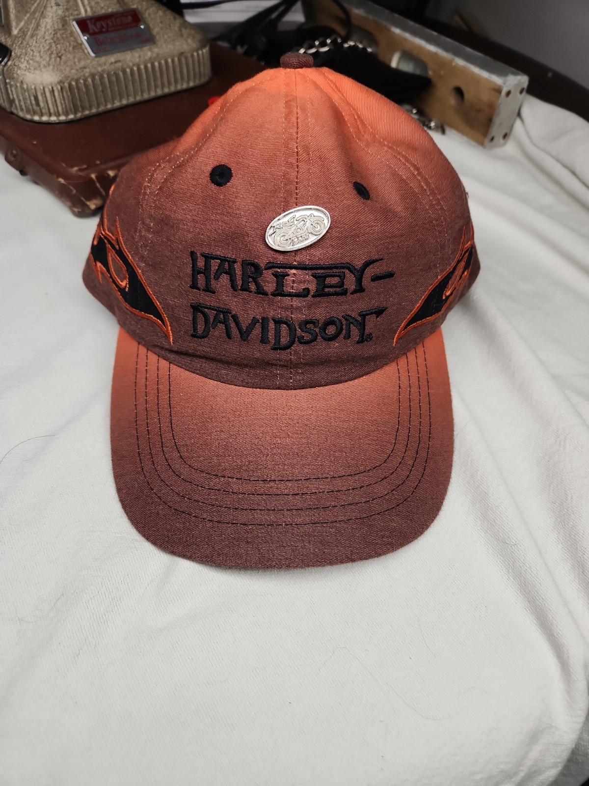 Vintage Y2k Era Harley-Davidson Embroidered Flame Snapback Cap with Biker Pin